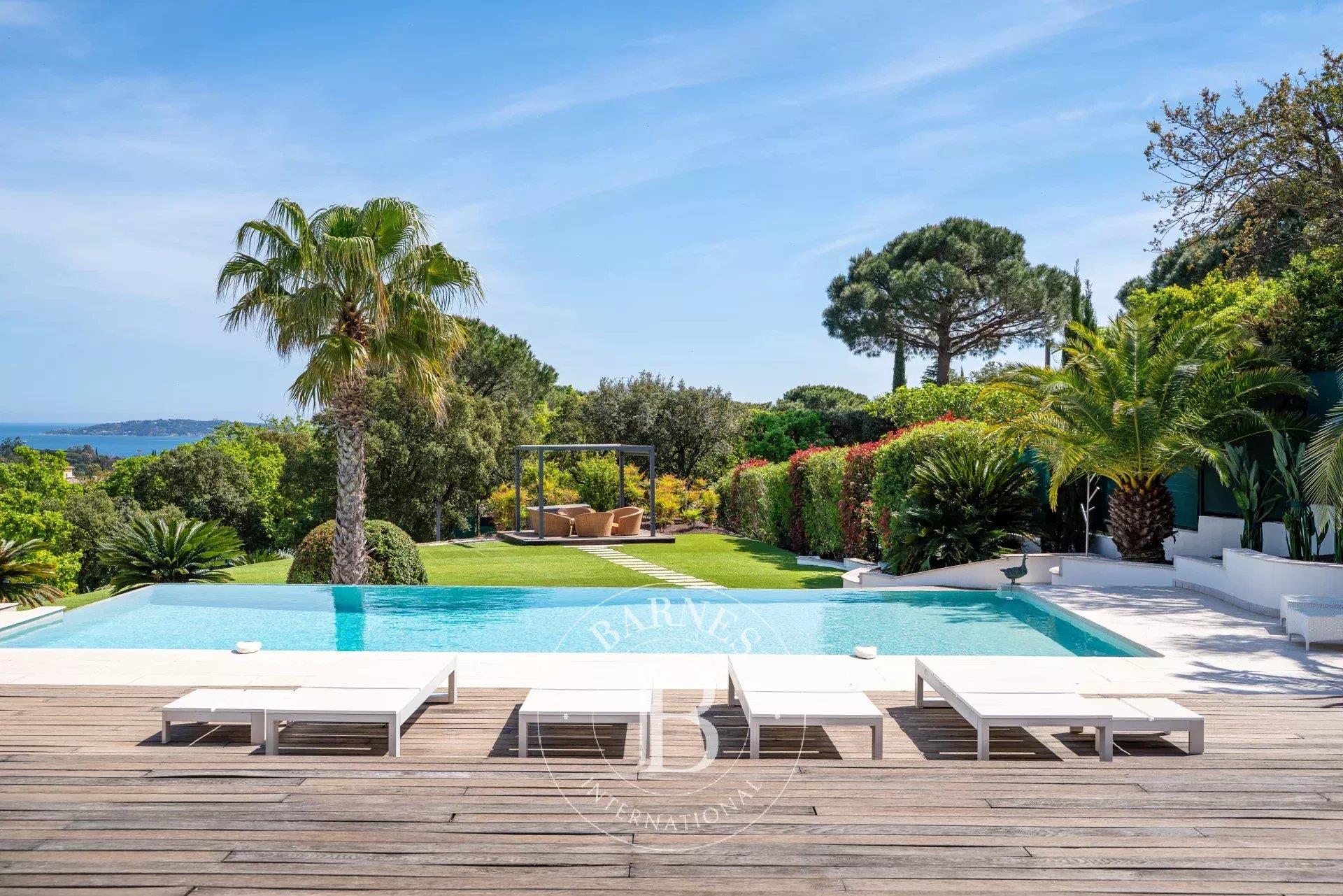 Maison à vendre, 440m², Grimaud