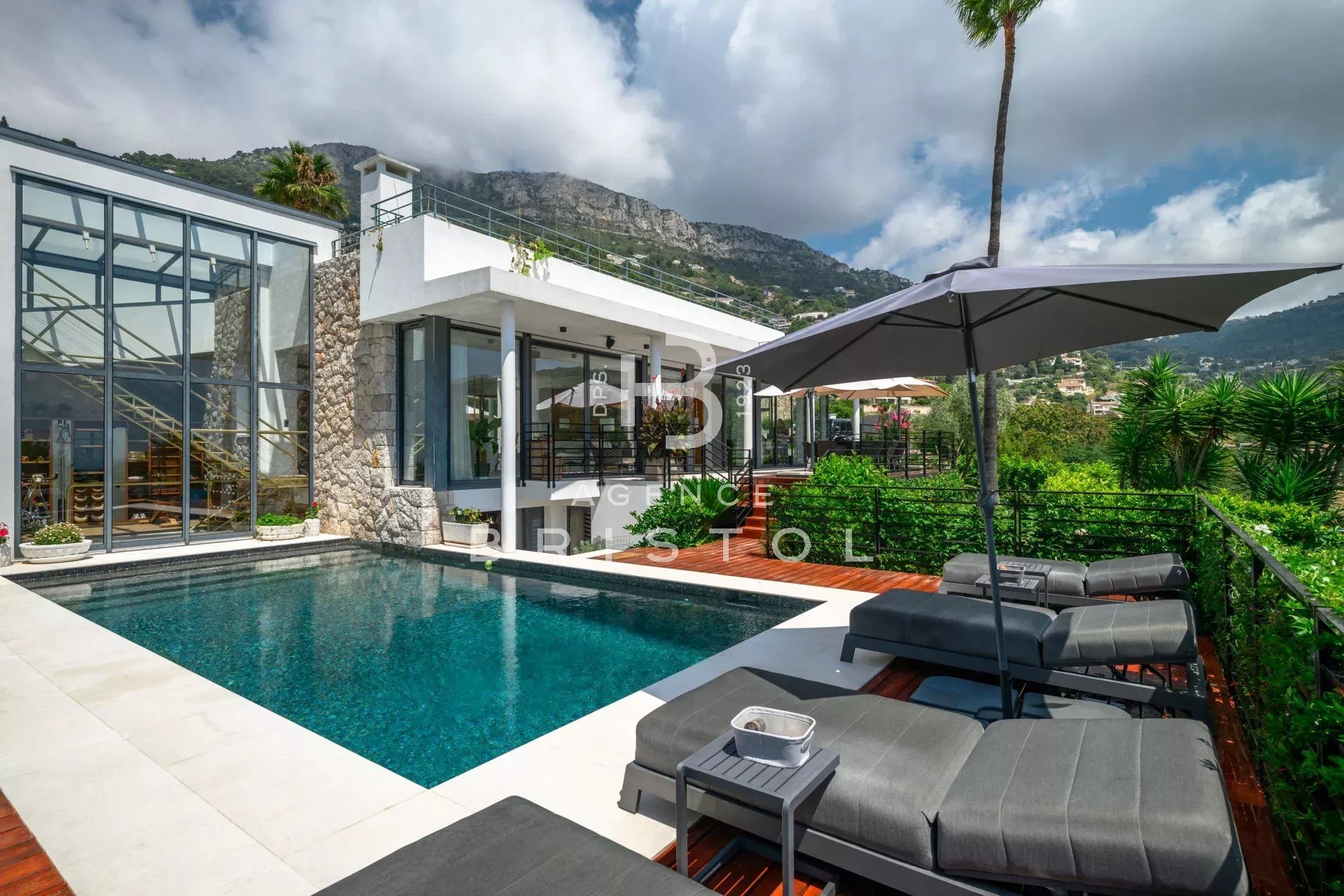 Maison à vendre, 247m², Eze