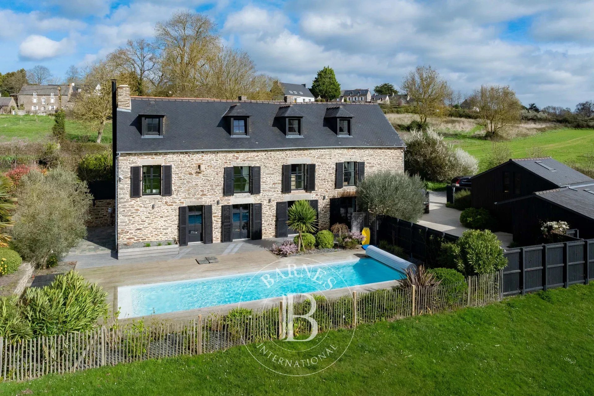 Maison à vendre, 240m², Plouër-sur-Rance
