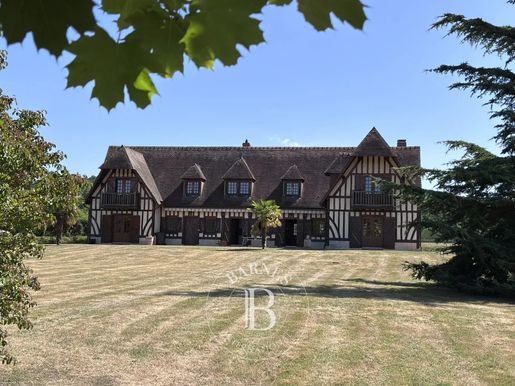 Maison 6 pièces 269 m² · à Autheuil-Authouillet · 269 m² · 645 750 €