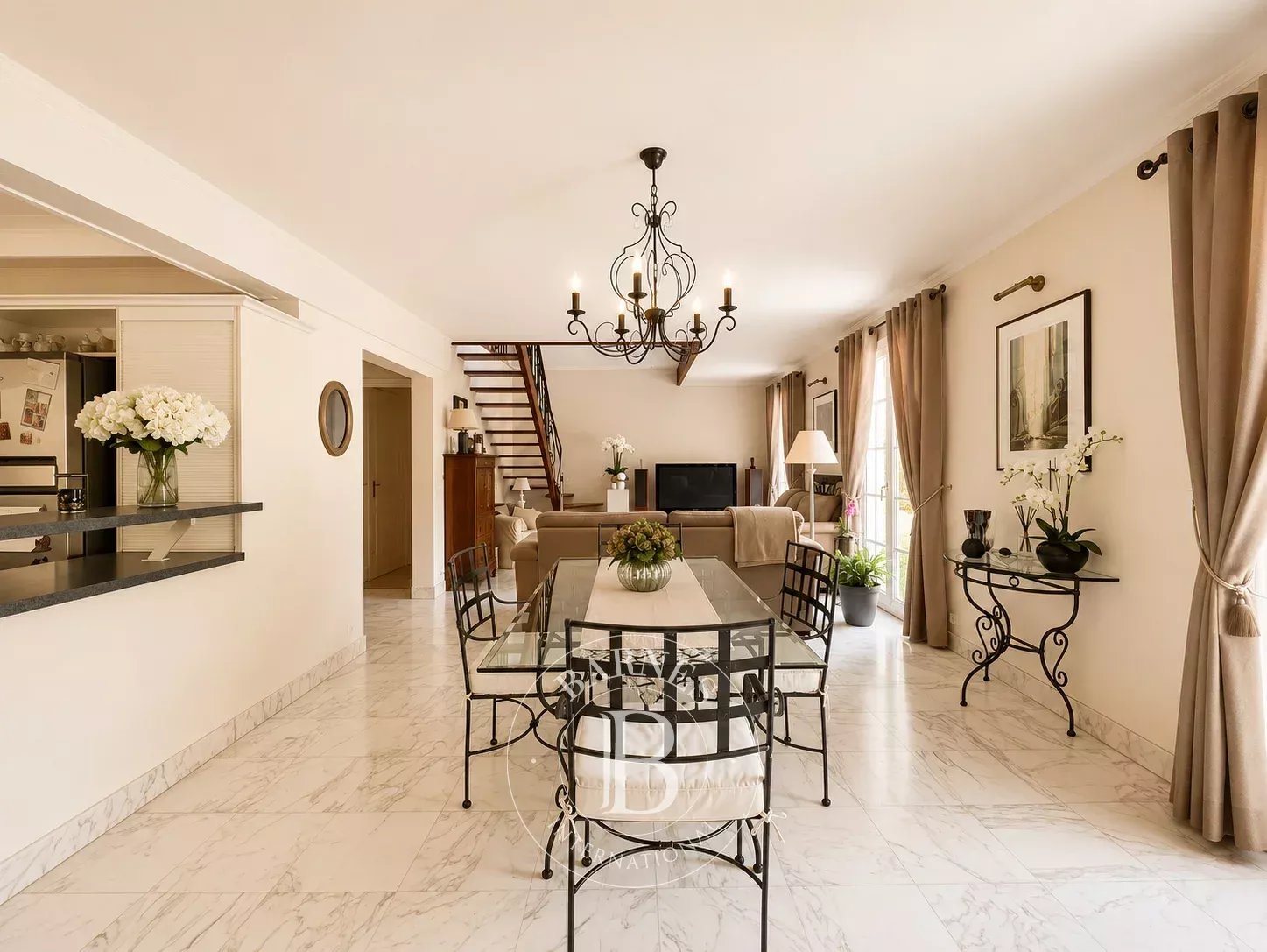 Maison à vendre, 244m², Lamorlaye
