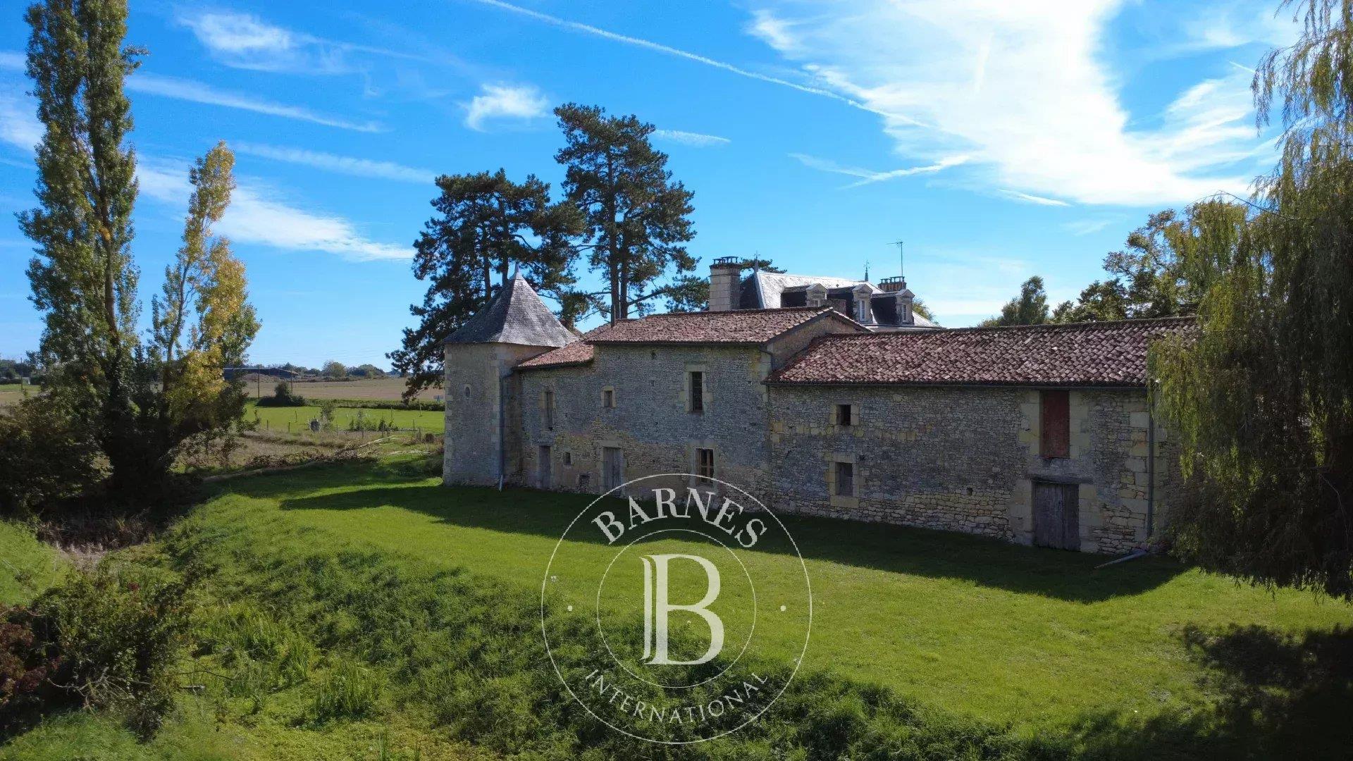 Maison à vendre, 205m², Poitiers