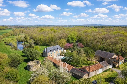 Maison 11 pièces 336 m² · à Poitiers · 336 m² · 695 000 €