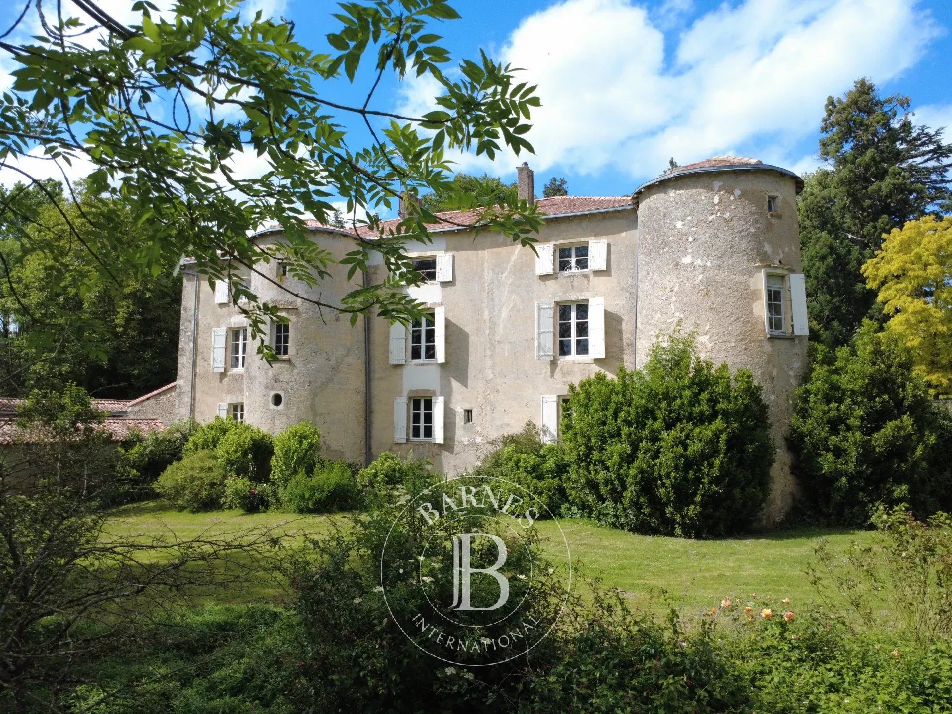 Maison à vendre, 1000m², Poitiers