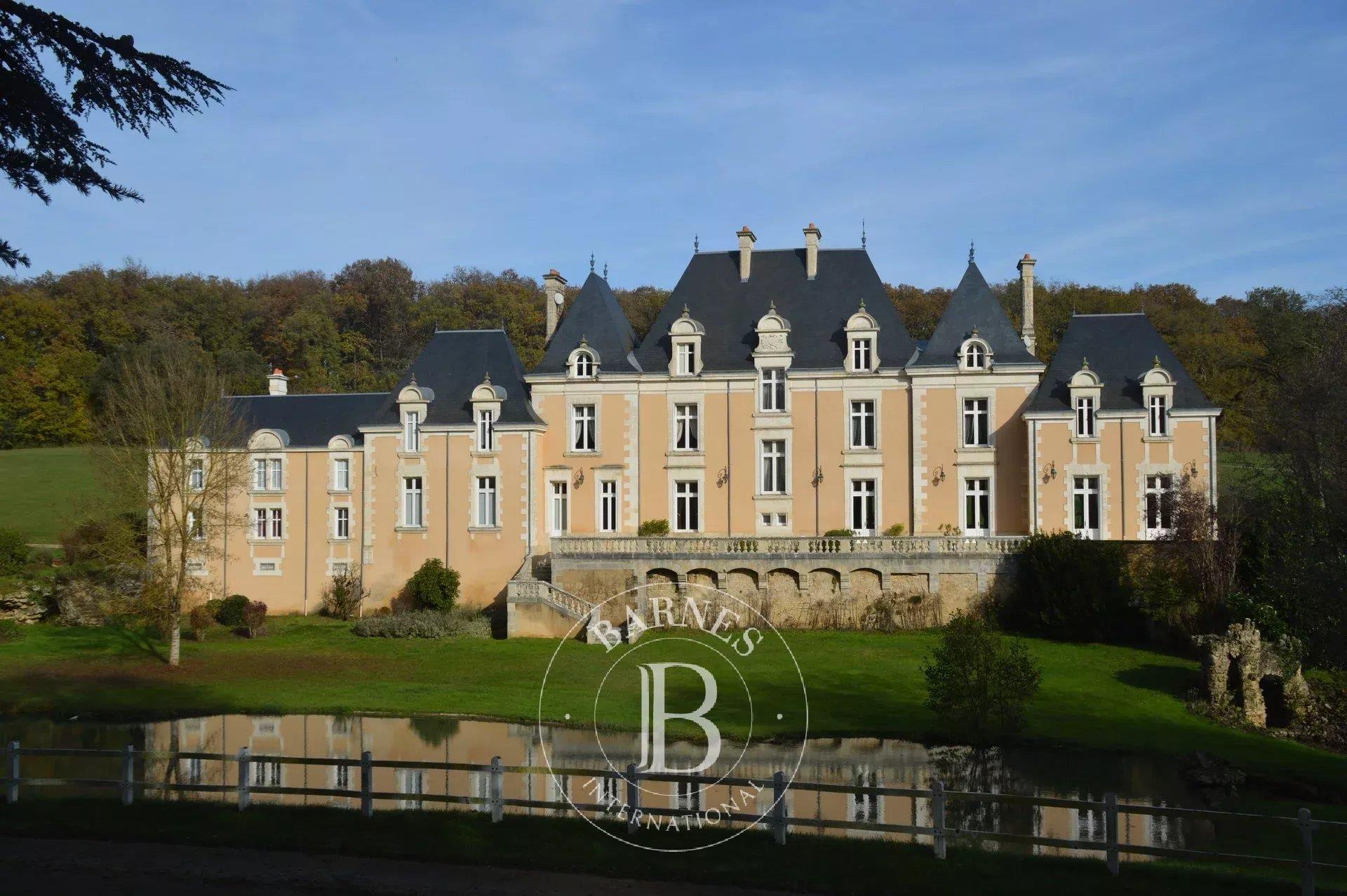 Maison à vendre, 600m², Poitiers