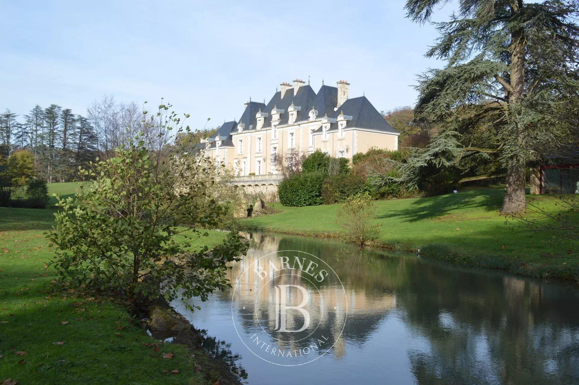 Maison à vendre, 600m², Poitiers