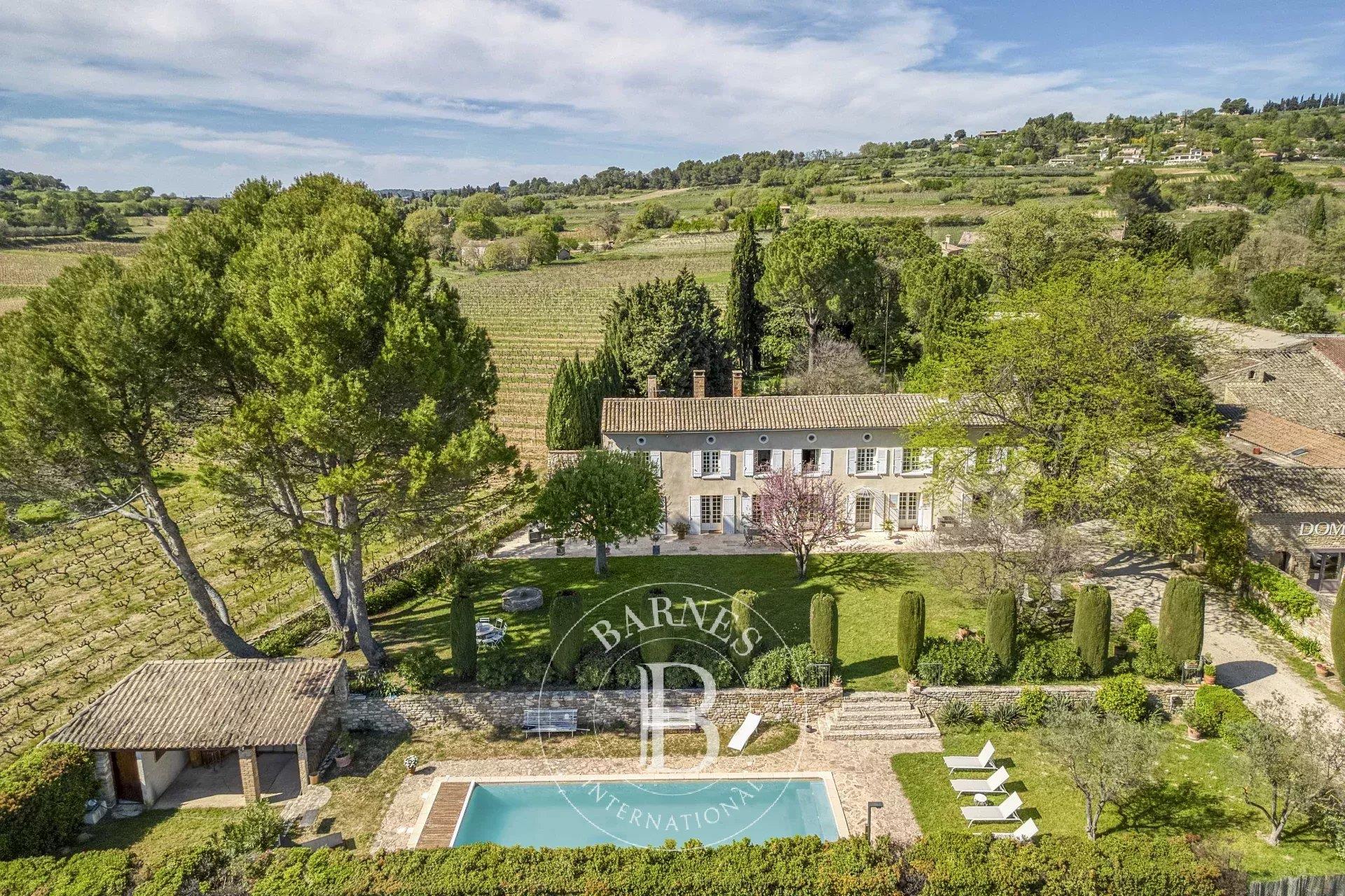 Maison à vendre, 380m², Vaison-la-Romaine