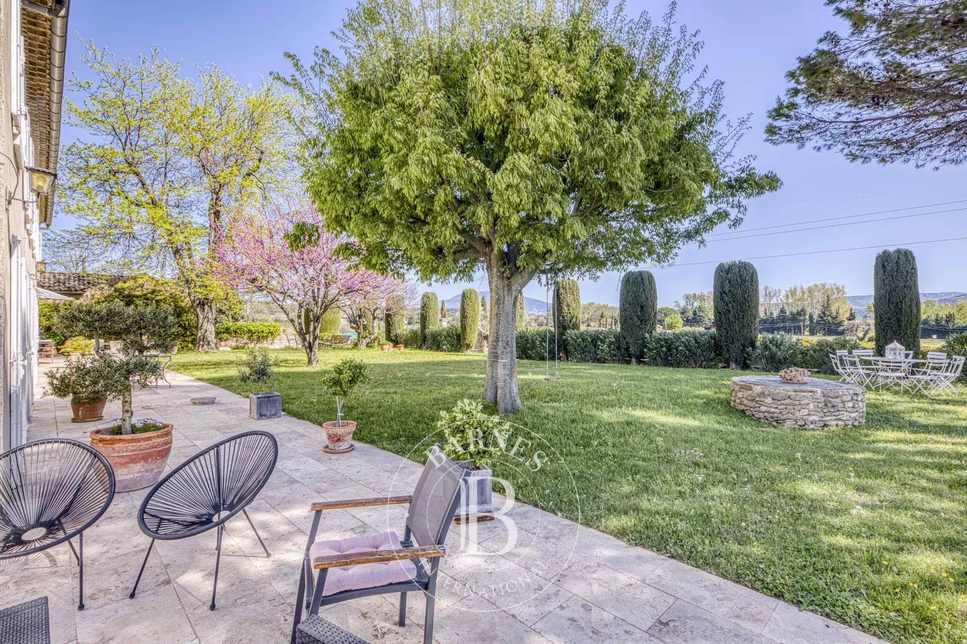 Maison à vendre, 380m², Vaison-la-Romaine