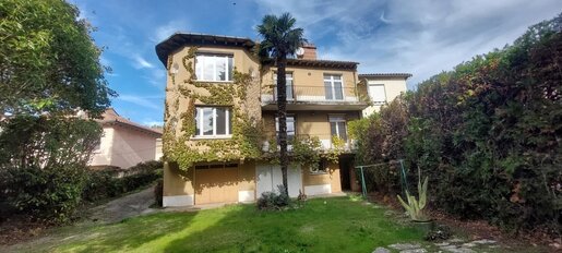 Maison 9 pièces 230 m² · à Millau · 230 m² · 455 000 €