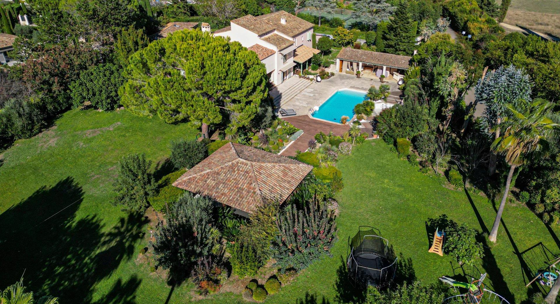 Maison à vendre, 530m², Mougins