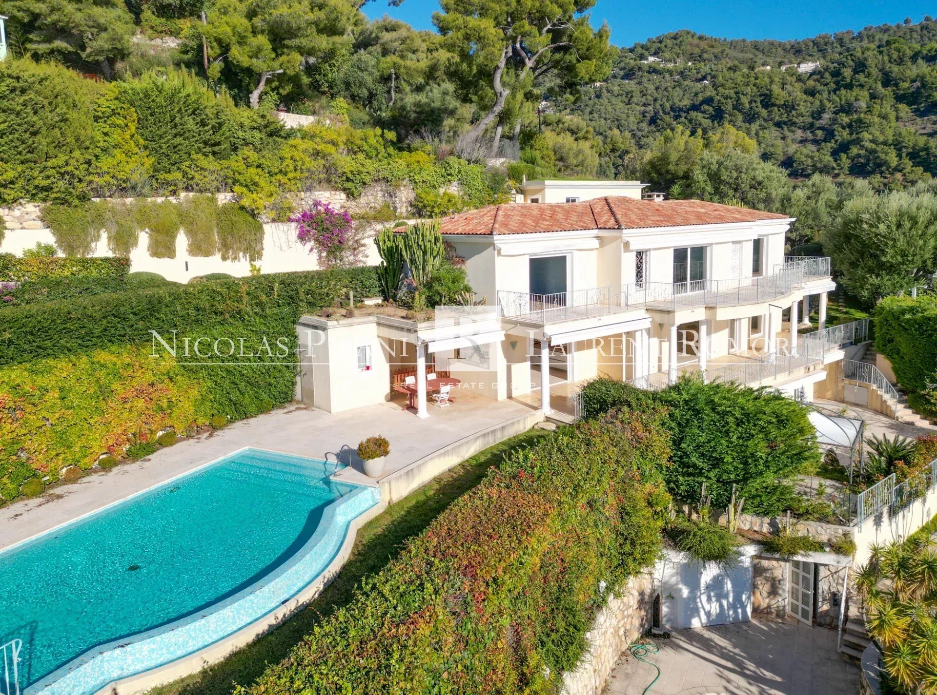 Maison à vendre, 400m², Roquebrune-Cap-Martin