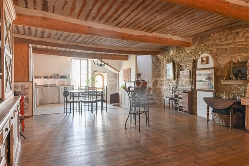Immeuble 150 m² · à Bonnieux · 150 m² · 584 000 €
