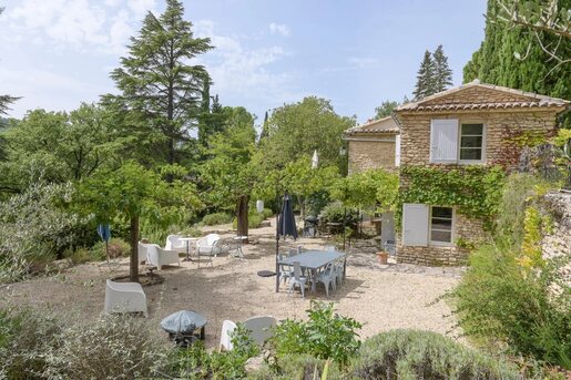 Annonce · à Goult · 199 m² · 1 180 000 €