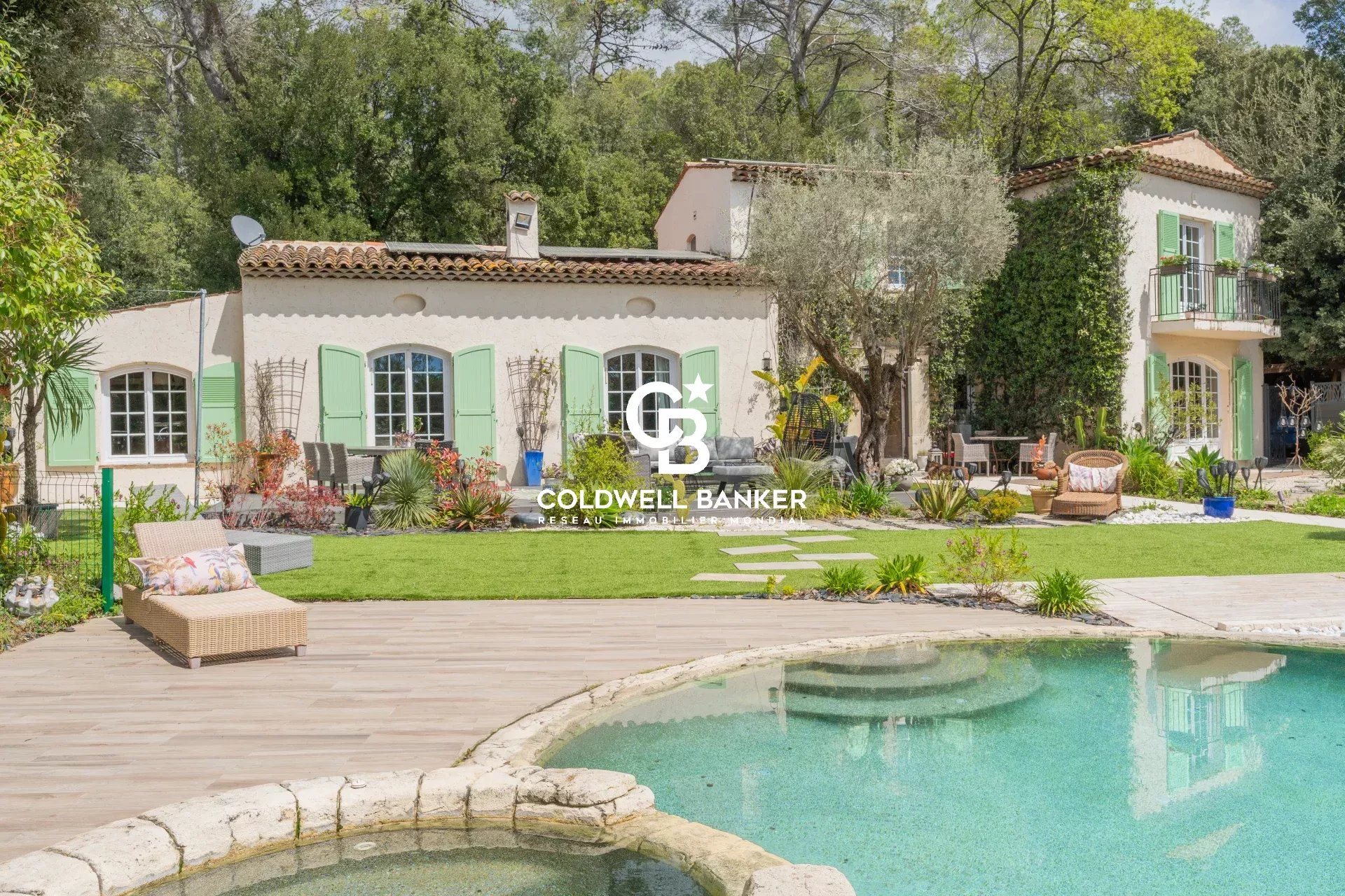 Maison à vendre, 259m², Roquefort-les-Pins