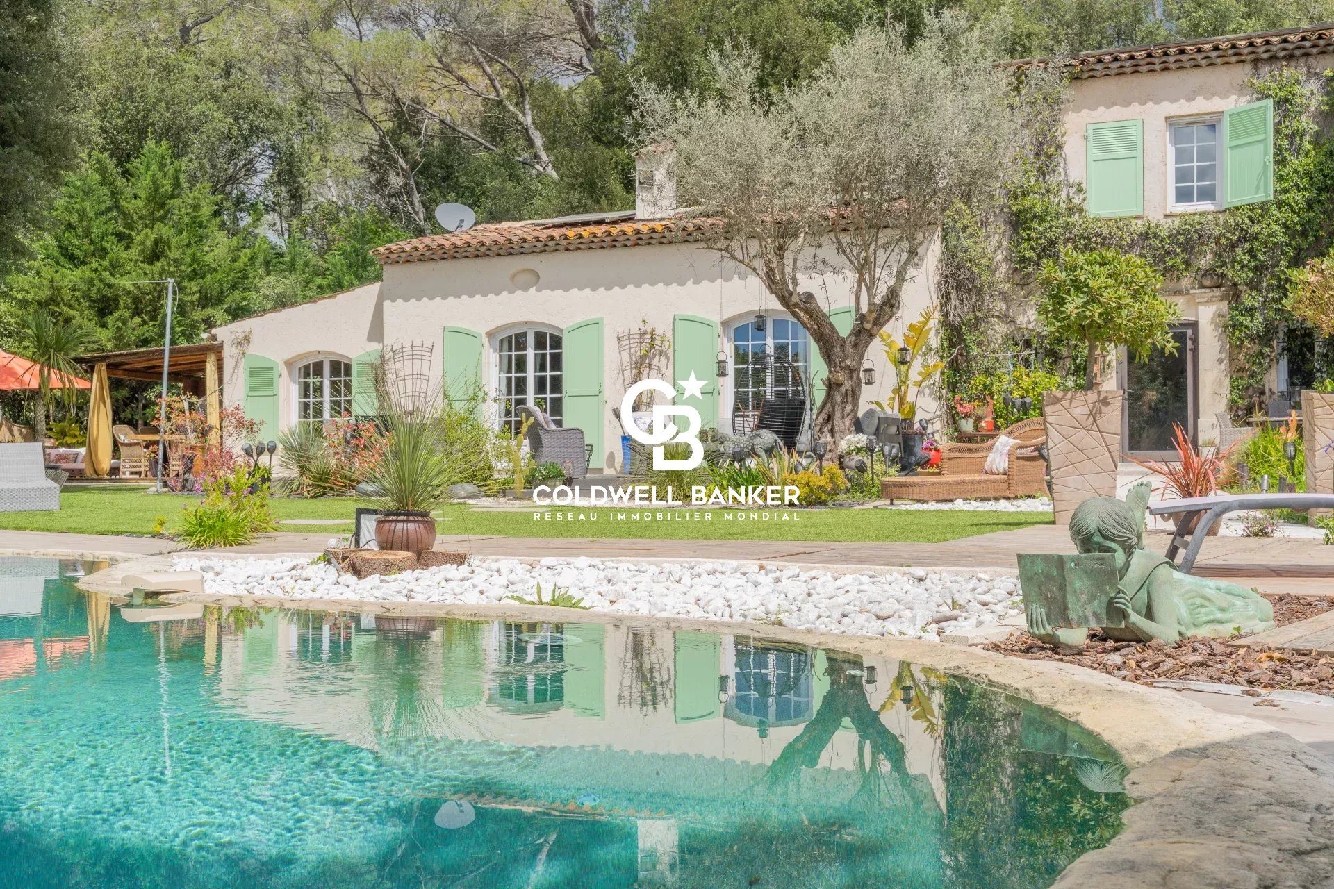Maison à vendre, 259m², Roquefort-les-Pins