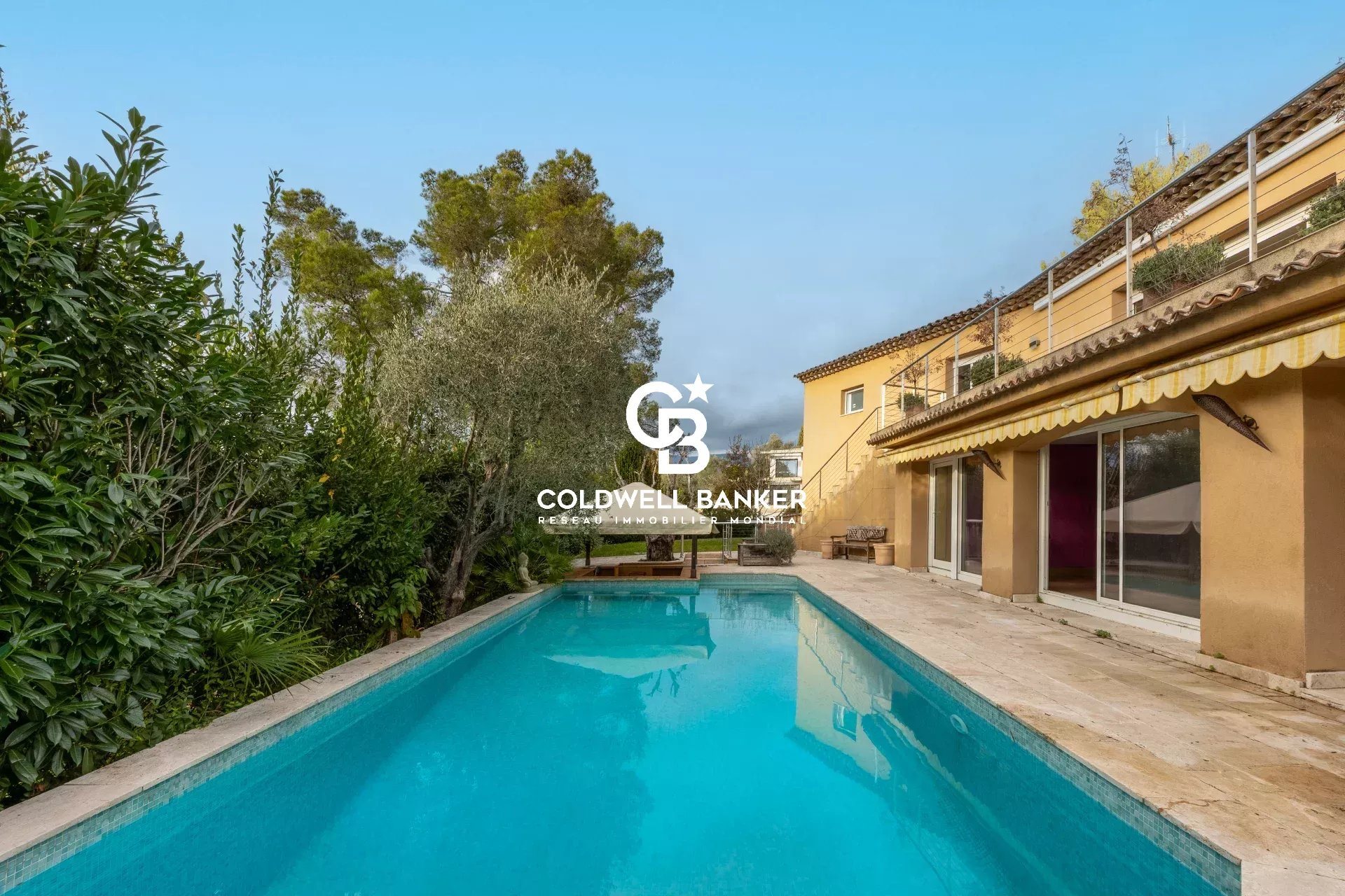 Maison à vendre, 430m², Roquefort-les-Pins
