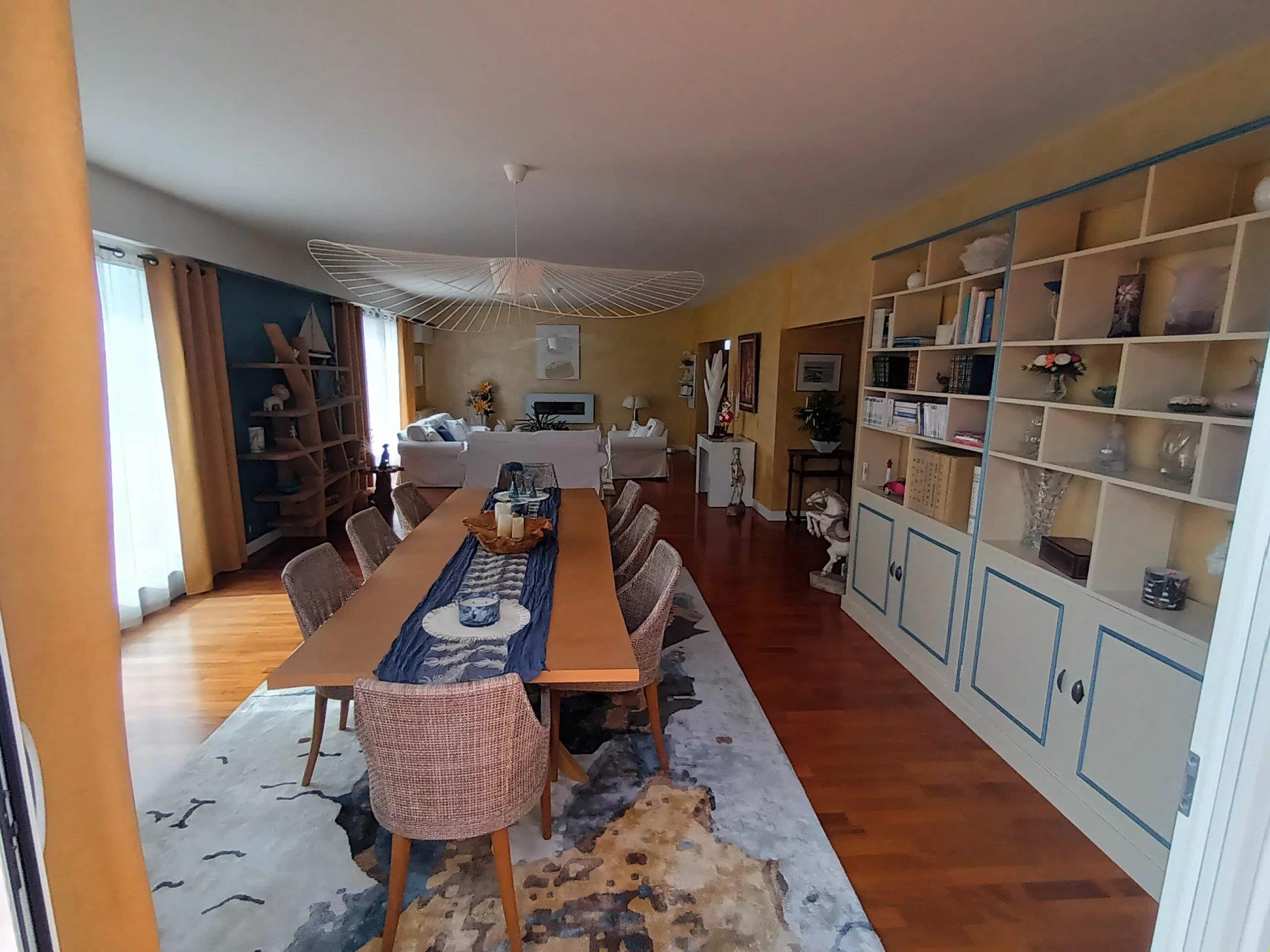 Appartement à vendre, 208m², Montceau-les-Mines