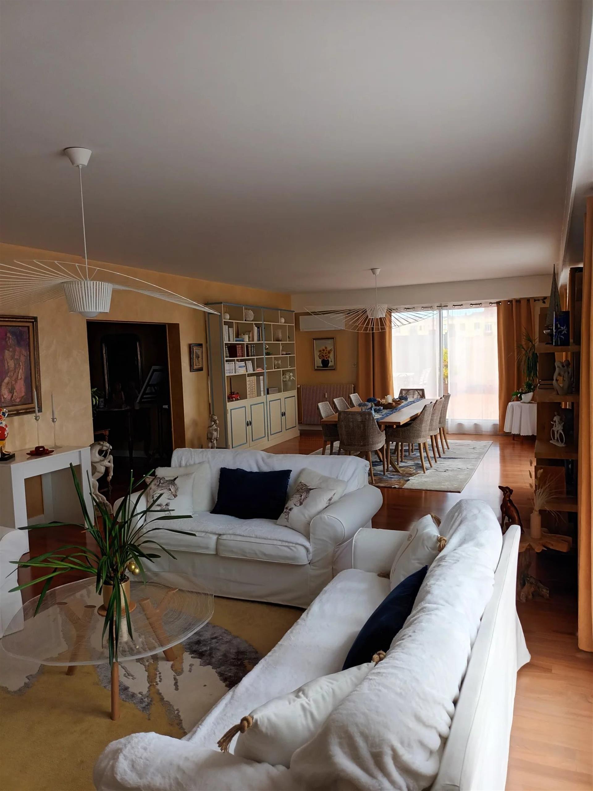 Appartement à vendre, 208m², Montceau-les-Mines