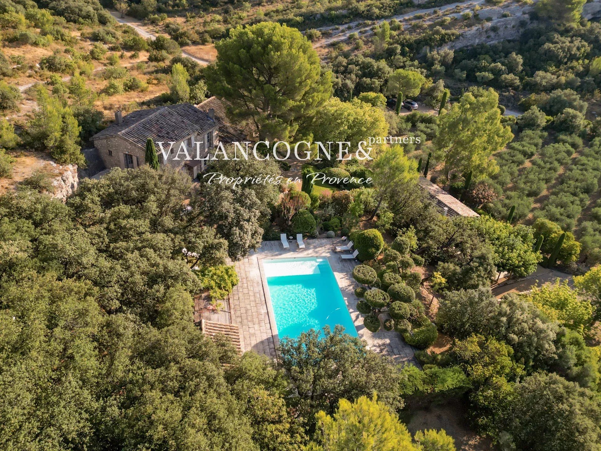 Maison à vendre, 260m², Eygalières