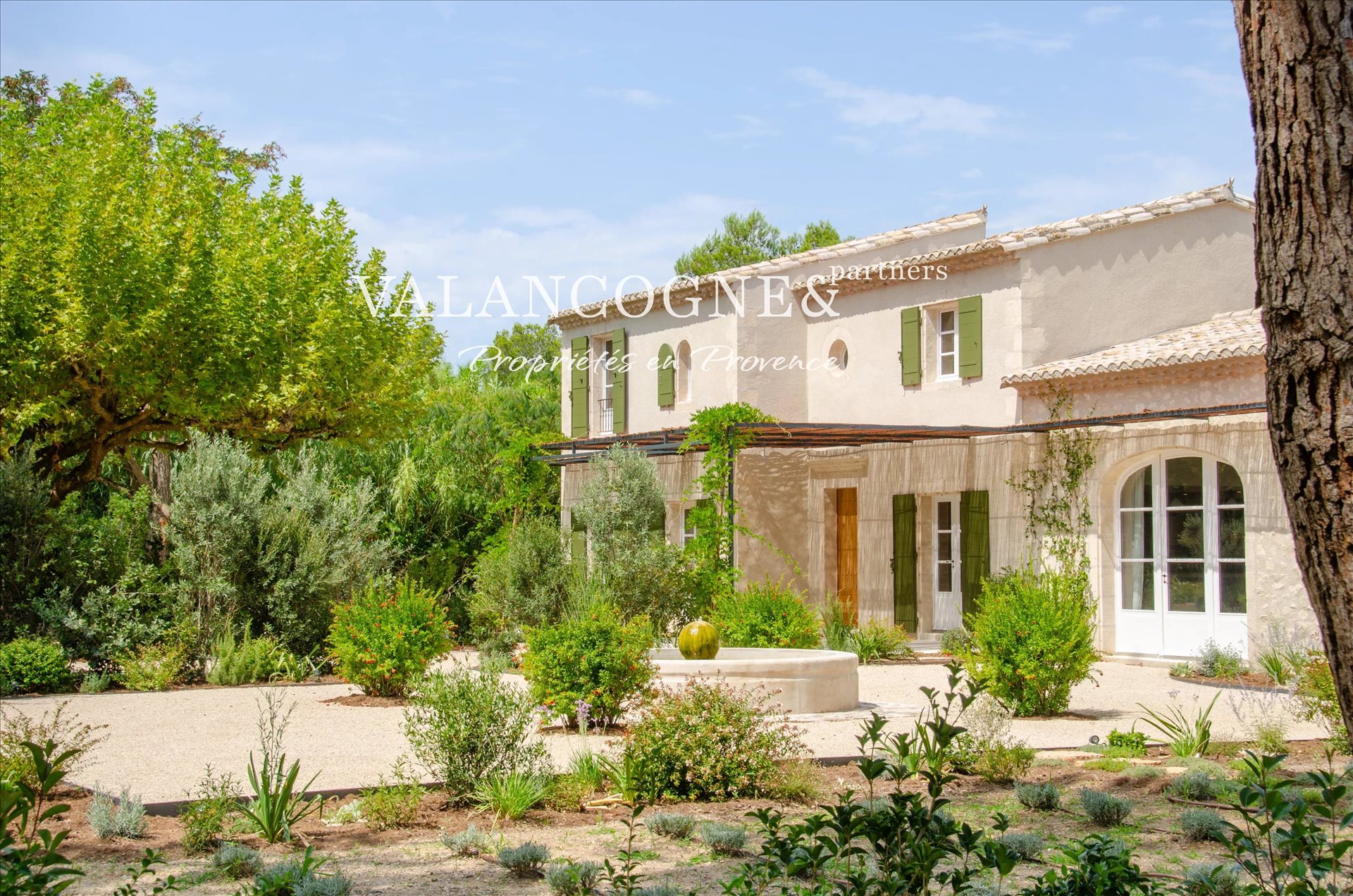 Maison à vendre, 243m², Eygalières