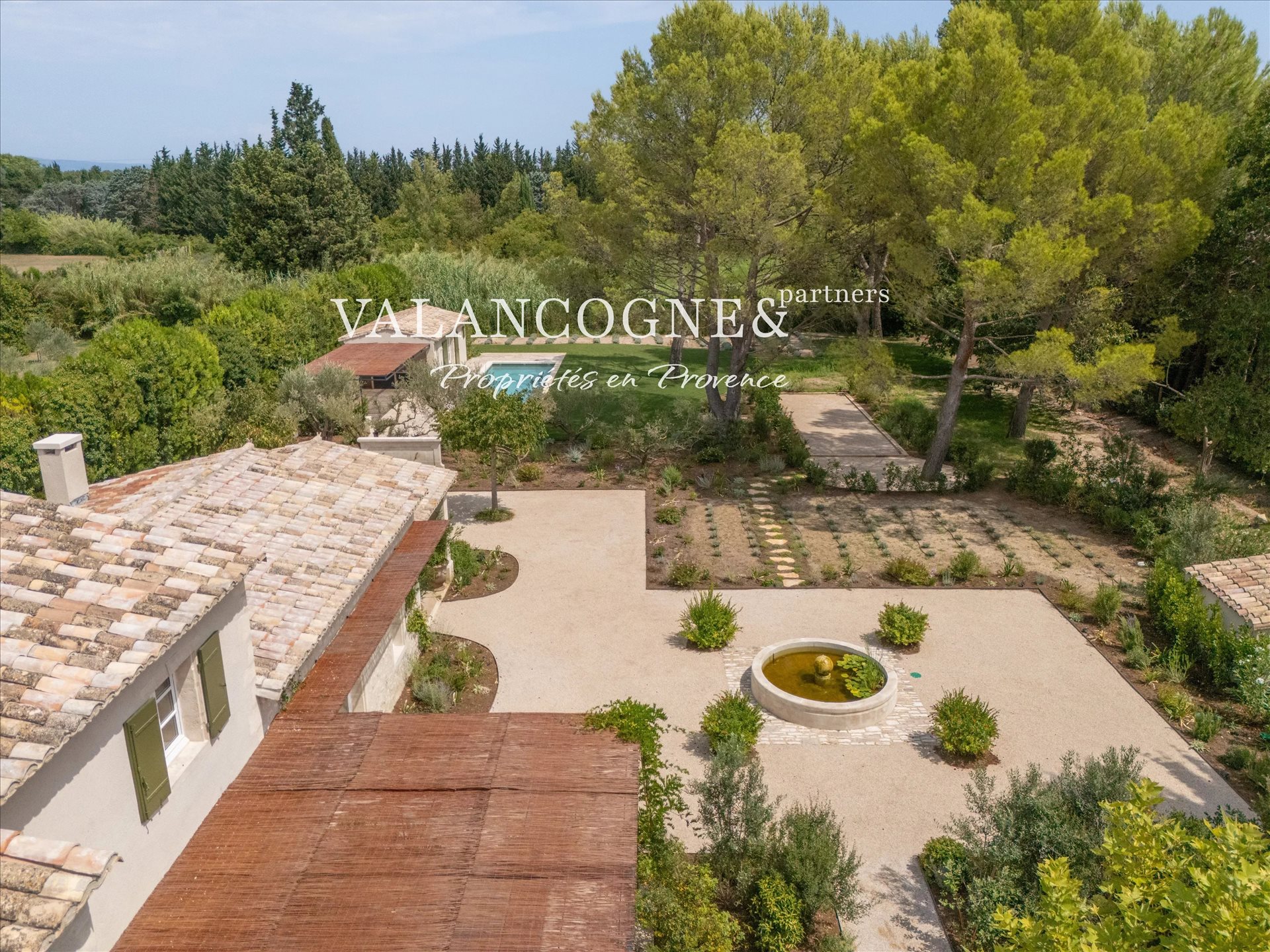 Maison à vendre, 243m², Eygalières
