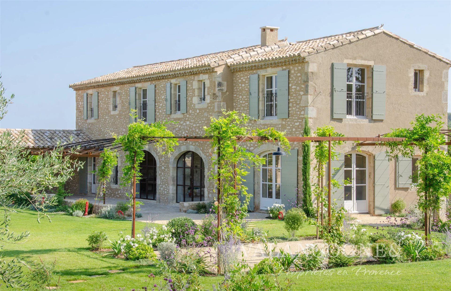 Maison à vendre, 249m², Eygalières