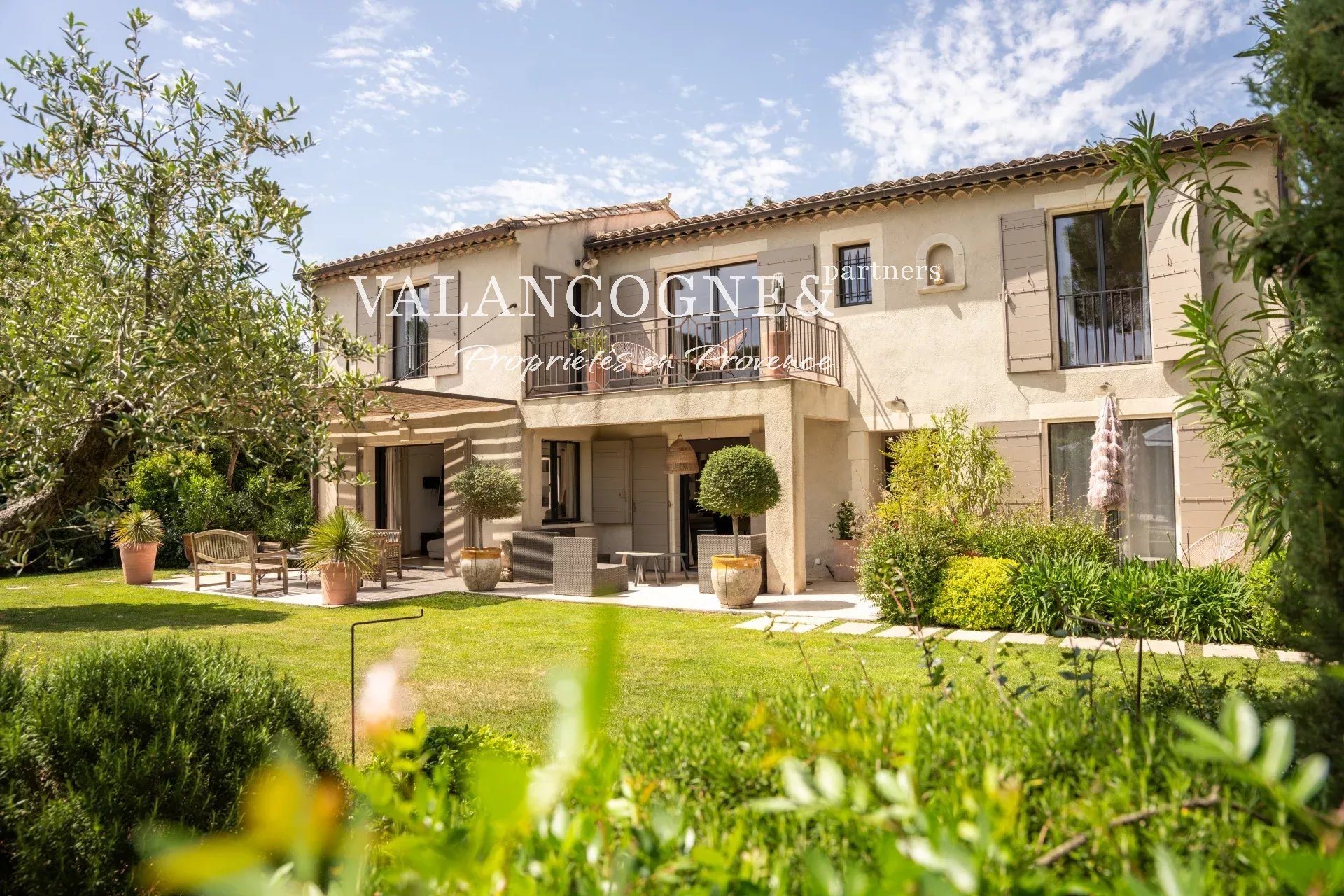 Maison à vendre, 248m², Eygalières