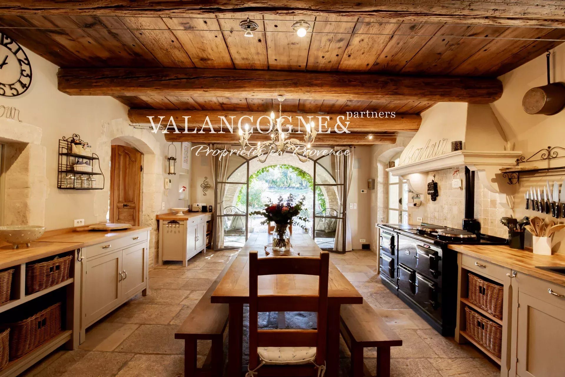 Maison à vendre, 256m², Eygalières