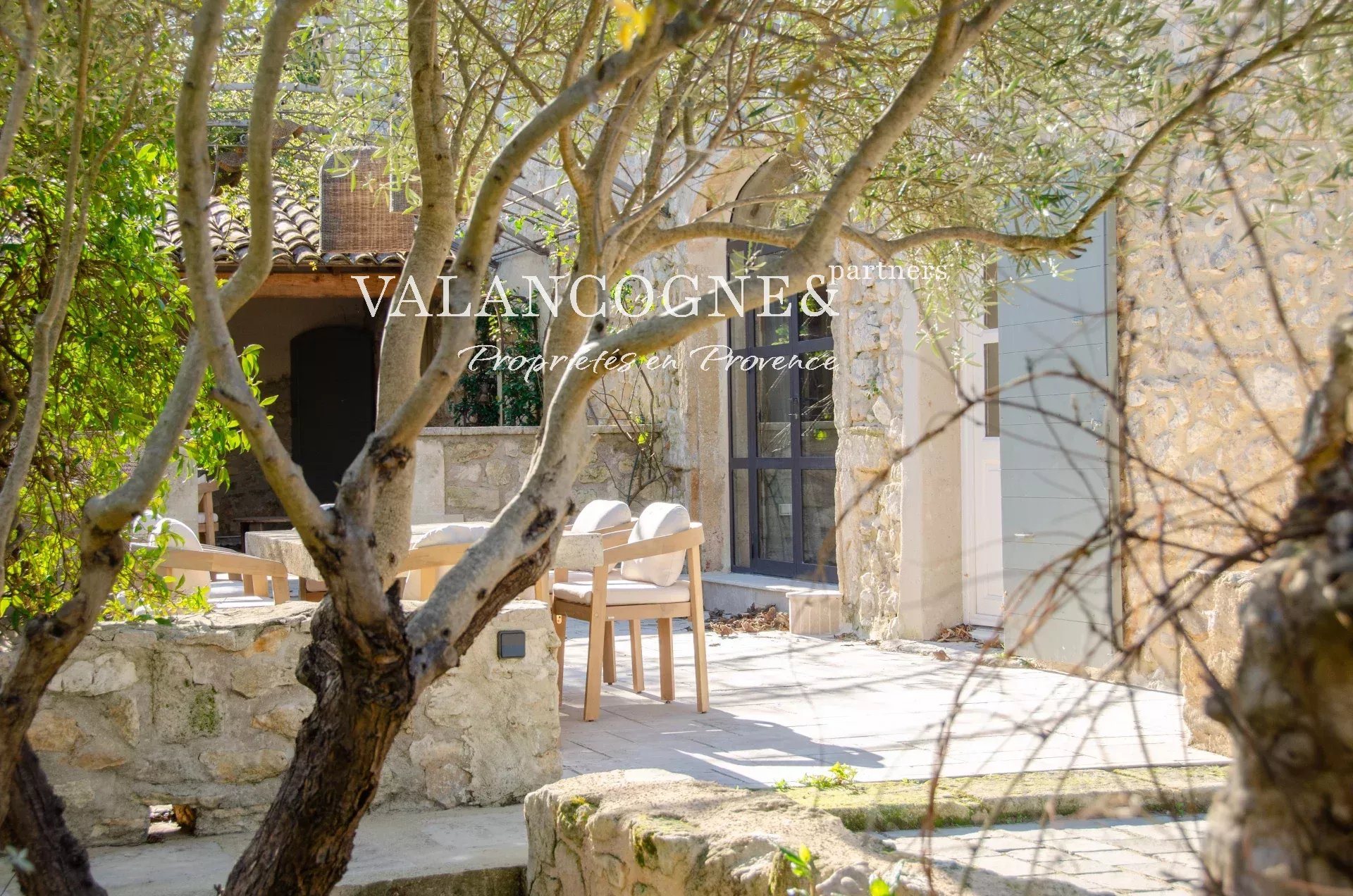 Maison à vendre, 320m², Eygalières