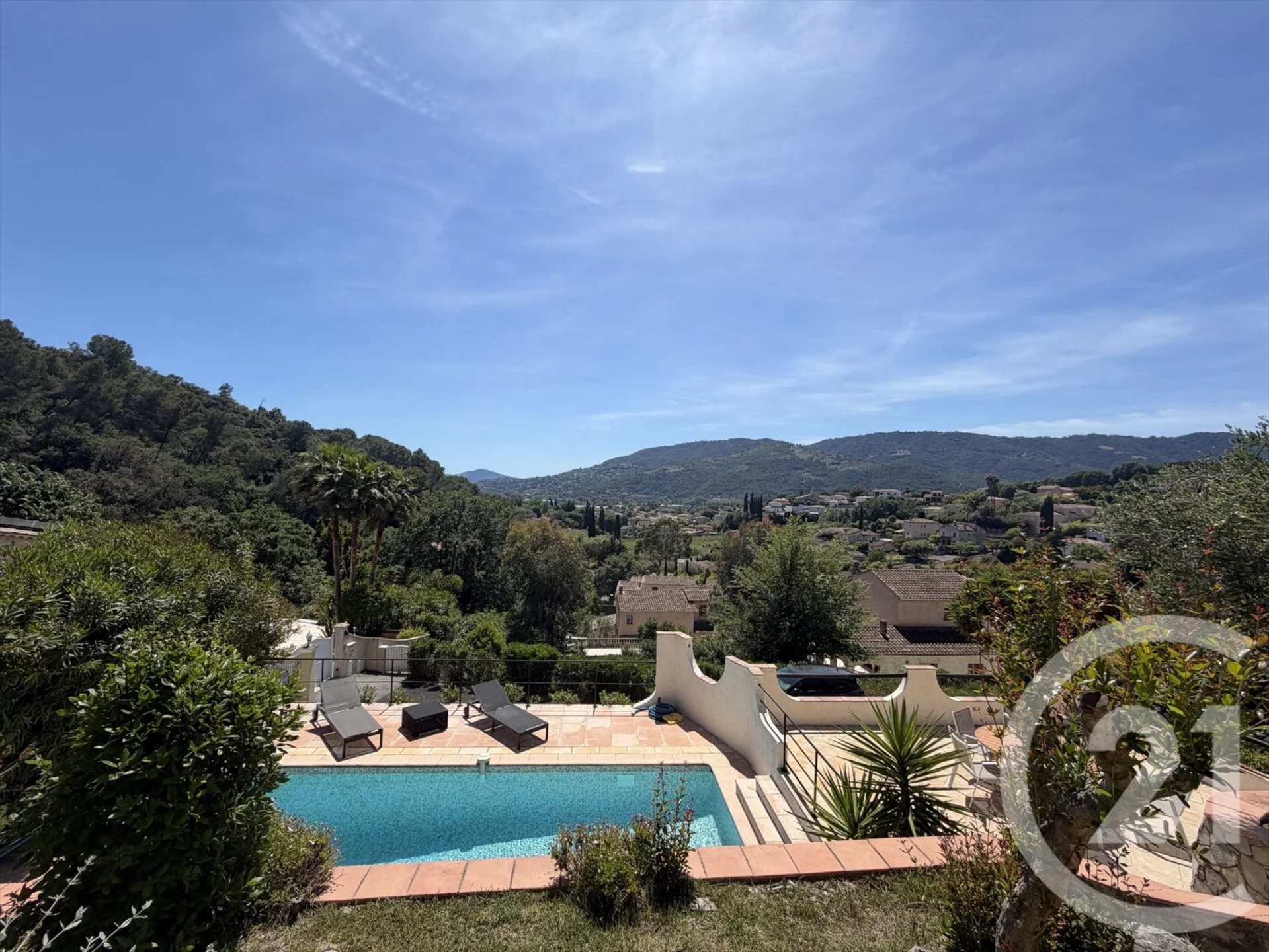 Maison à vendre, 115m², La Roquette-sur-Siagne