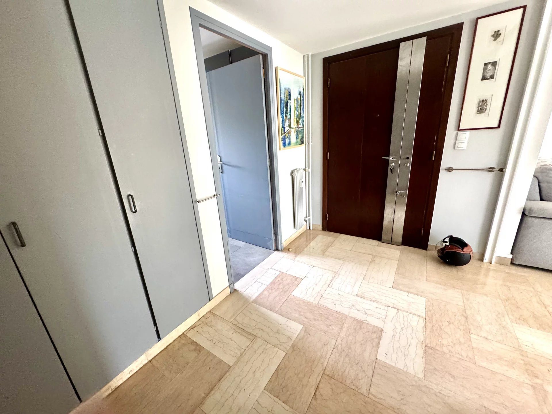 Appartement – Cannes - Plus