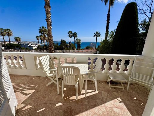 Appartement 6 pièces 140 m² · à Vallauris · 140 m² · 950 000 €