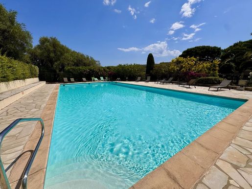Appartement 3 pièces 100 m² · à Cannes · 100 m² · 850 000 €