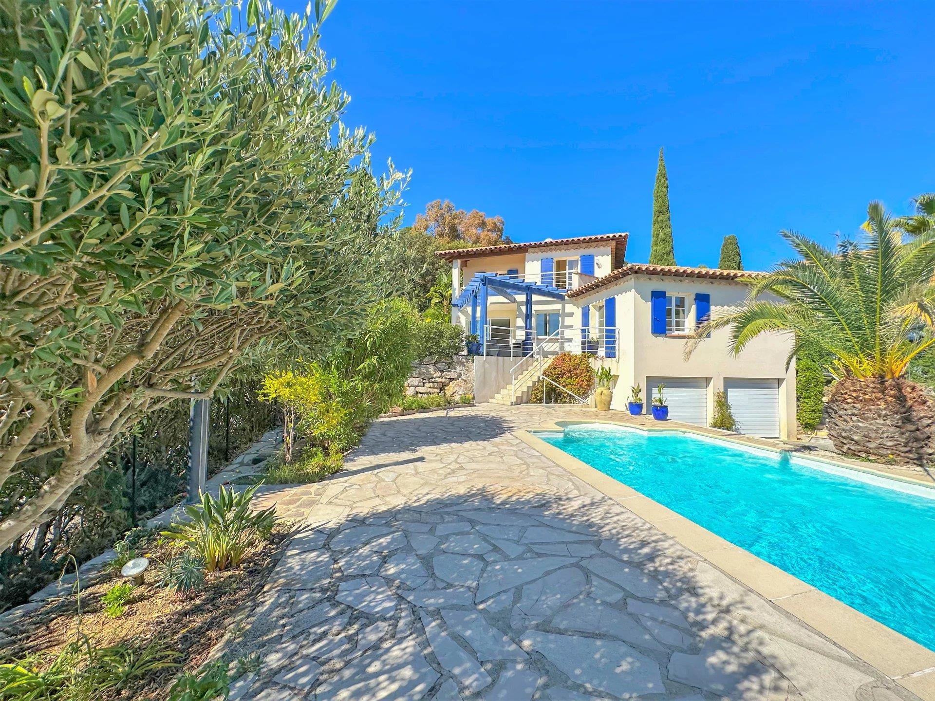 Maison à vendre, 160m², La Croix-Valmer
