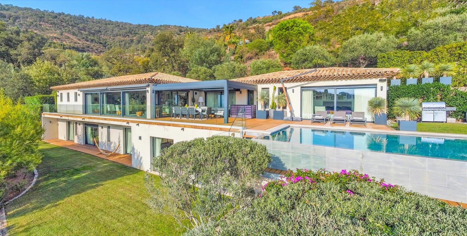Maison à vendre, 340m², Grimaud