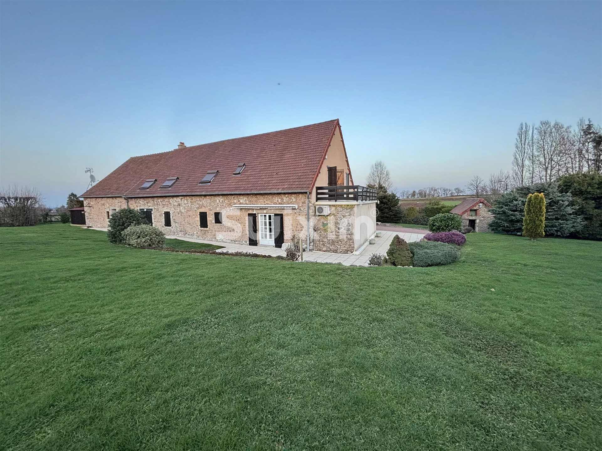Maison à vendre, 188m², Saulieu