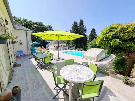 Maison 14 pièces 400 m² · à Varennes-Vauzelles · 400 m² · 595 000 €
