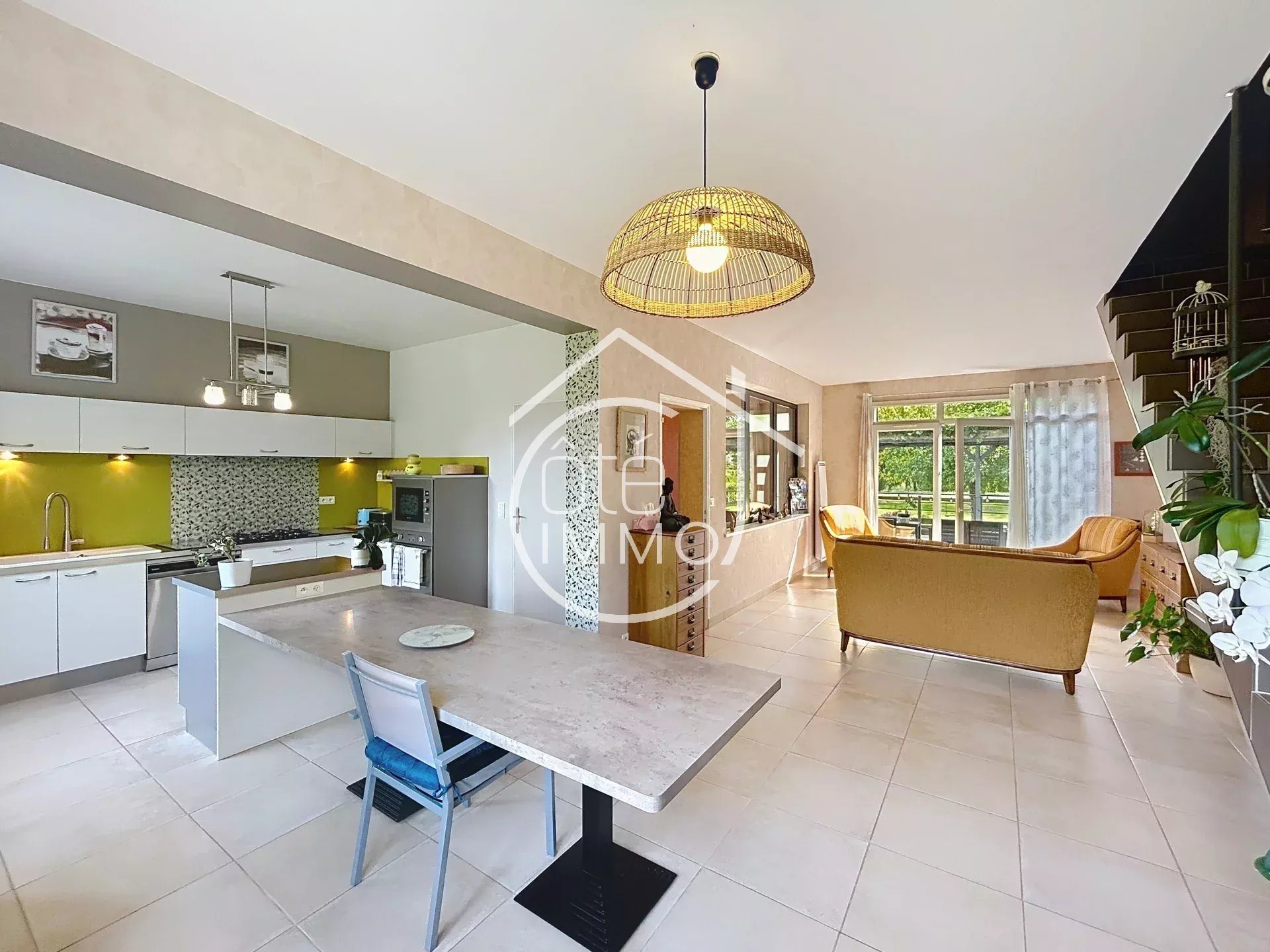 Maison à vendre, 215m², Saint-Pey-de-Castets