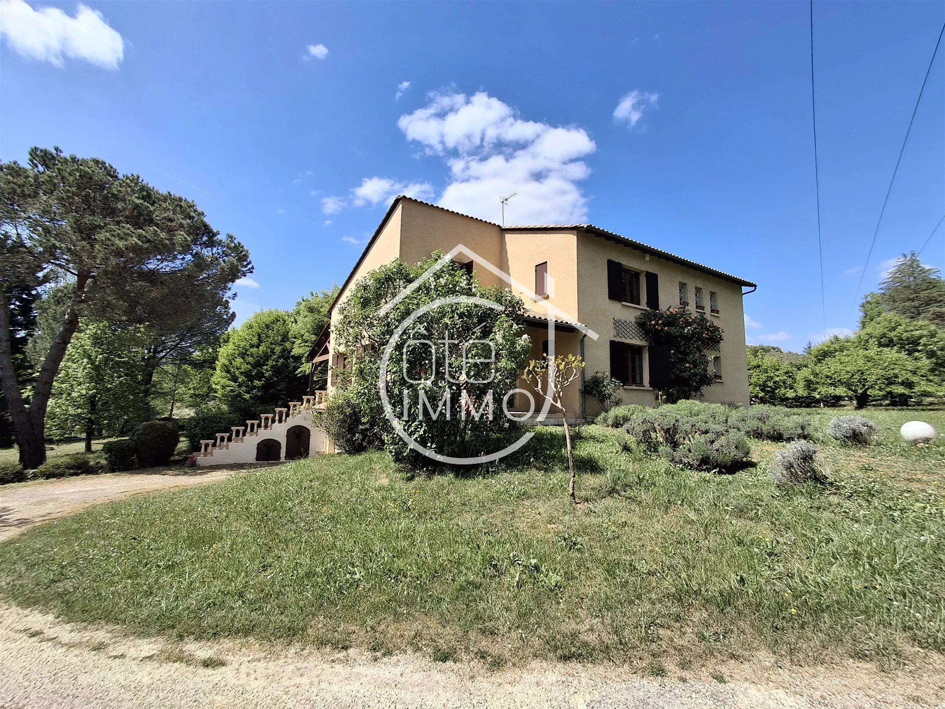 Maison à vendre, 220m², Lembras