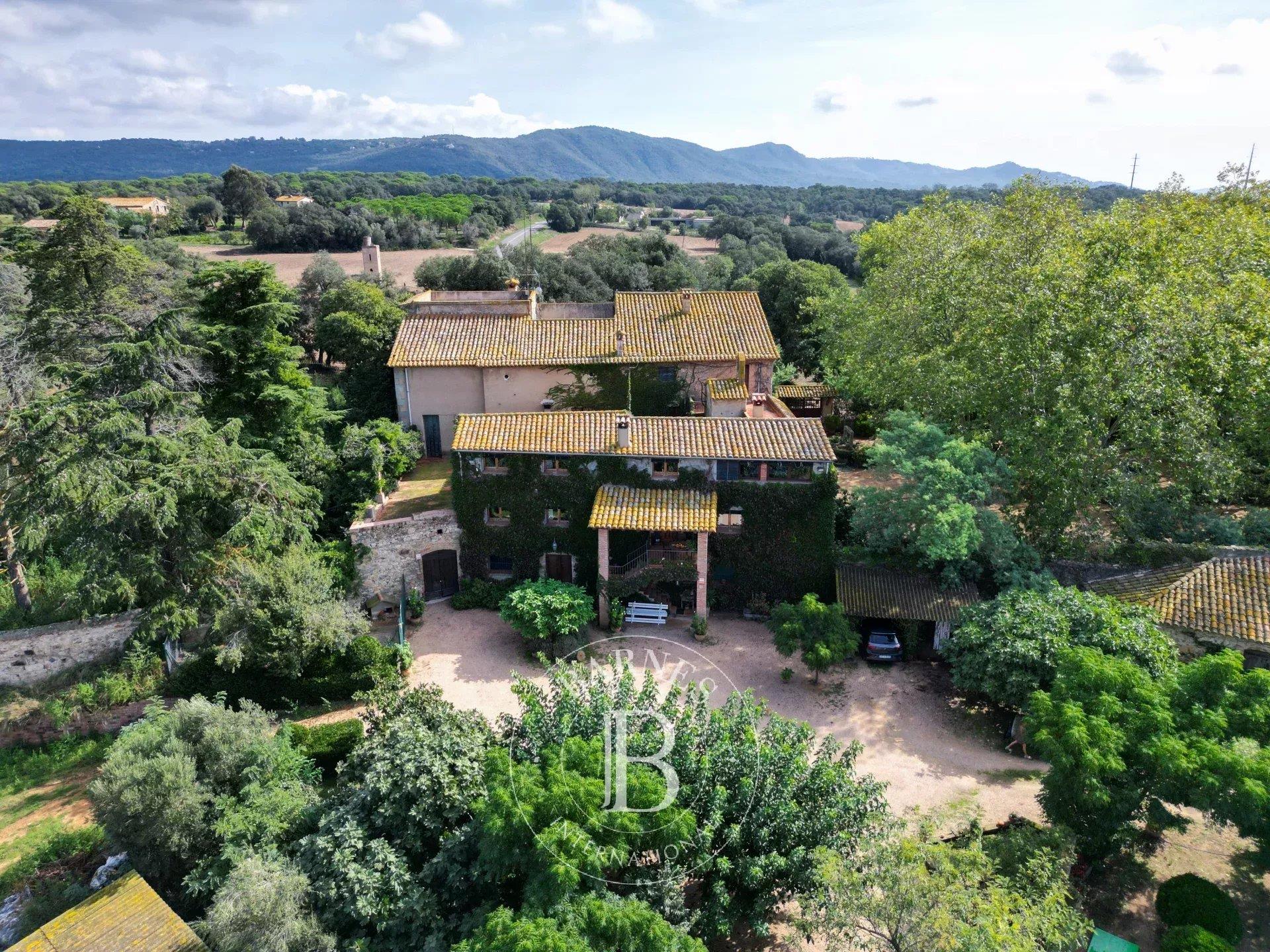 Elegant 12th-Century Country Estate on 75 Hectares in the Gironès, Just Minutes from the Costa Brava