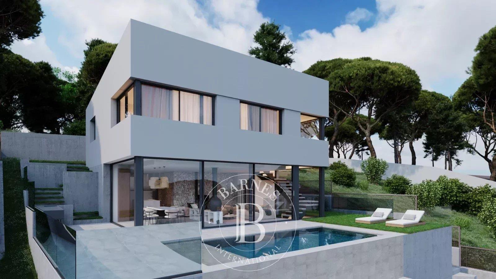 New House With The Sea View