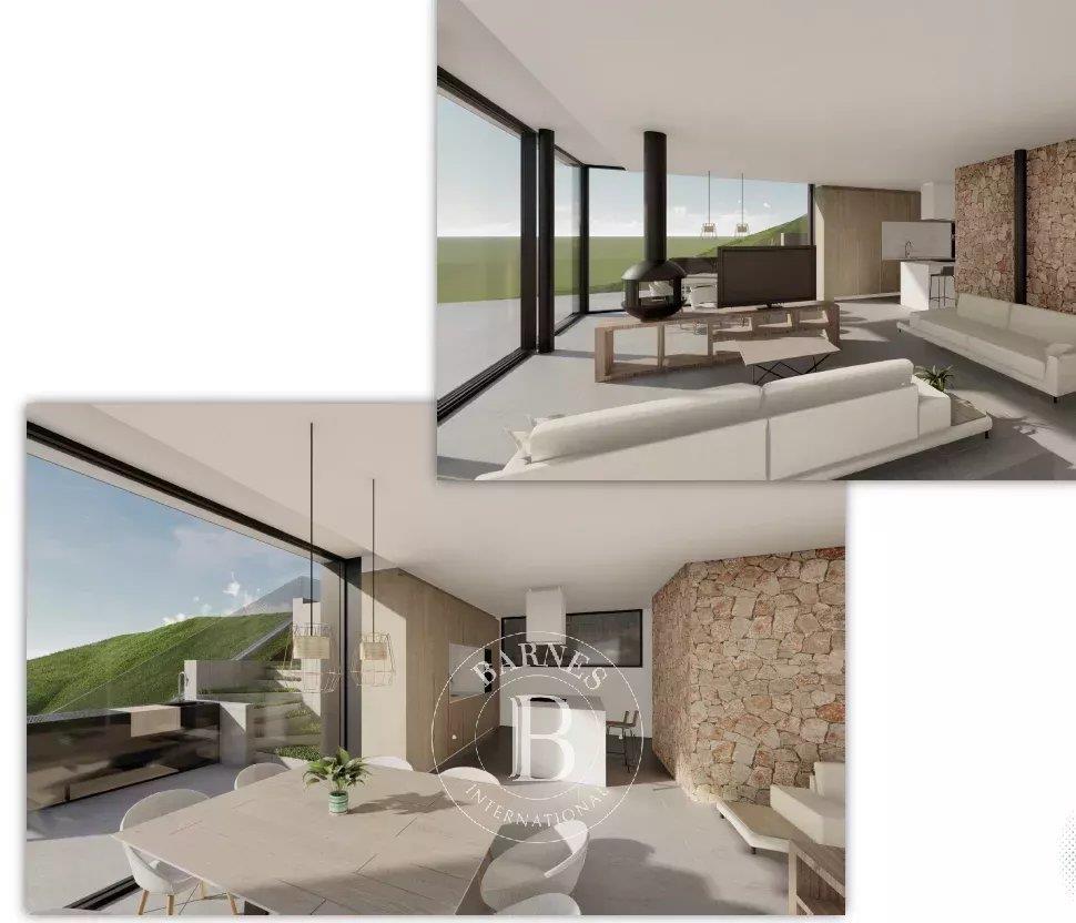 New House With The Sea View