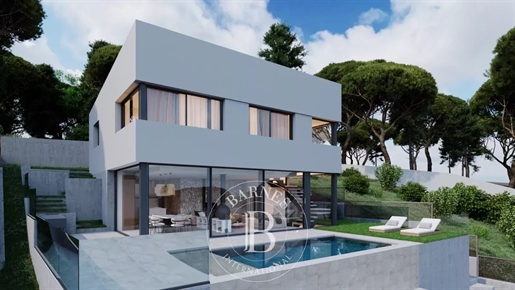 New House With The Sea View