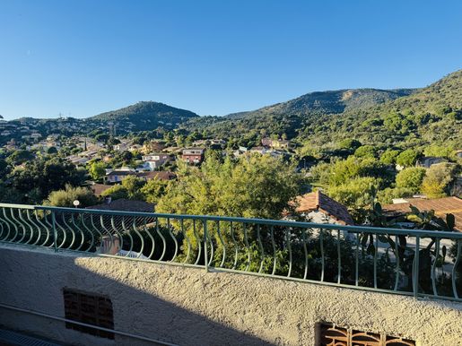 Maison 4 pièces 63 m² · à Bormes-les-Mimosas · 63 m² · 335 000 €