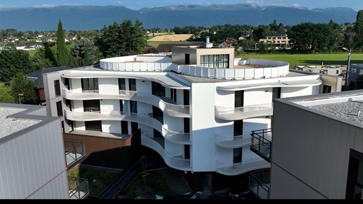 Appartement 4 pièces 78 m² · à Ferney-Voltaire · 78 m² · 495 000 €