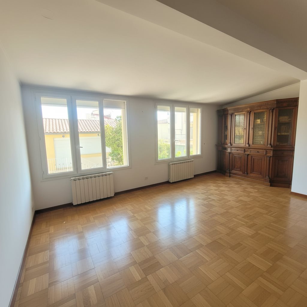 Privileged Sector 7th Area With Two Homes / Master House And 54 m² Apartment, Terraces,... - Plus