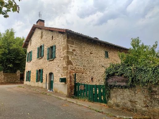 Maison 4 pièces 177 m² · à Vayres · 177 m² · 108 000 €