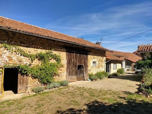 Maison 7 pièces 140 m² · à Oradour-sur-Vayres · 140 m² · 229 000 €