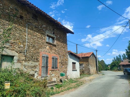 Maison 3 pièces 90 m² · à Oradour-sur-Vayres · 90 m² · 36 000 €