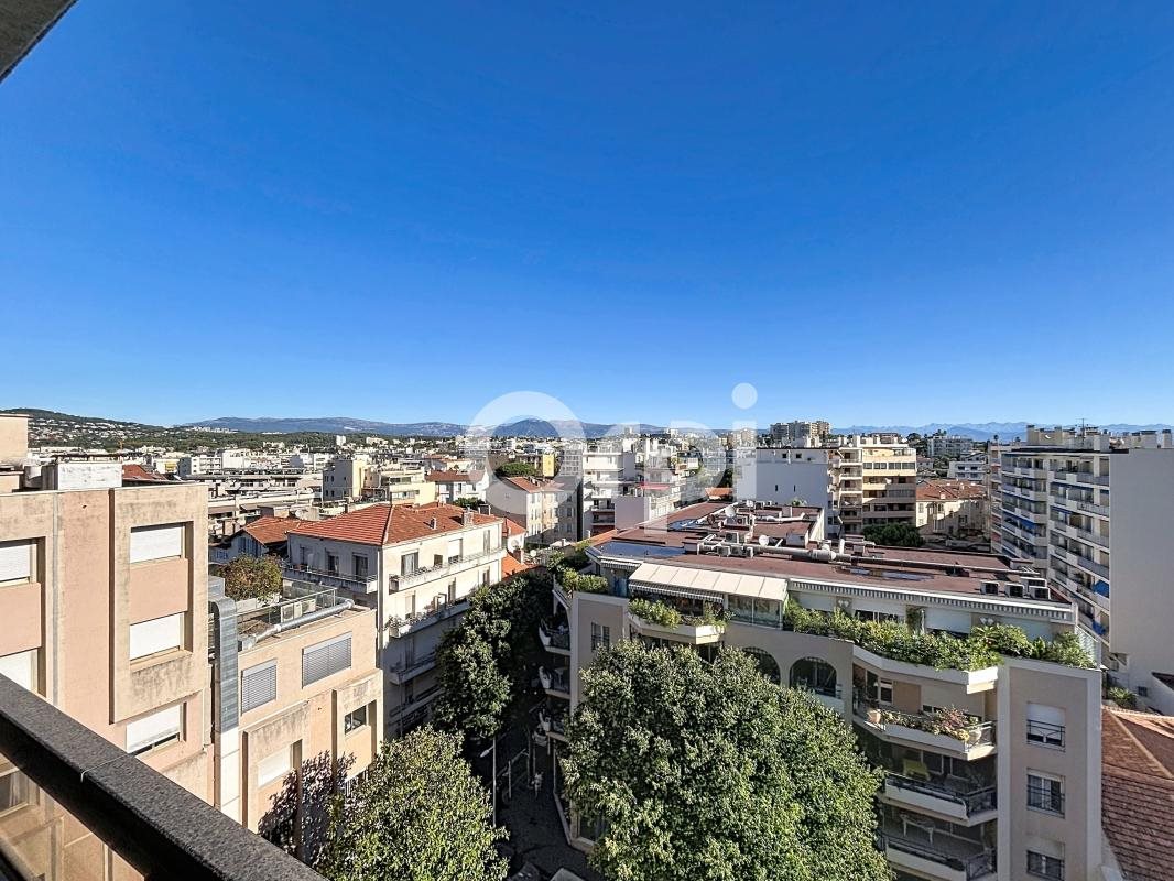 Appartement – Antibes, Le Ponteil, Juan-les-Pins - Vue 4